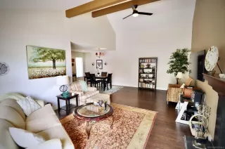 Photo #6: 230010065 Listing 