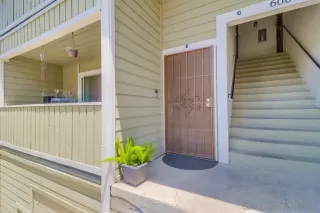 Photo #2: 230010163 Listing