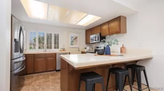 Photo #4: 230010202 Listing 