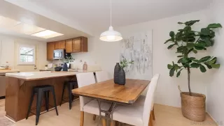 Photo #5: 230010202 Listing 