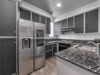 Photo #5: 230010211 Listing