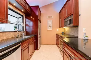 Photo #6: 230010218 Listing