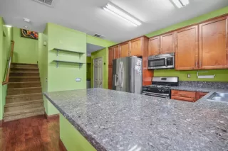 Photo #2: 230010290 Listing