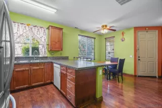 Photo #3: 230010290 Listing