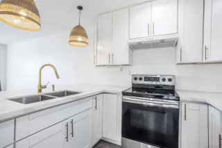 Photo #4: 230010330 Listing 