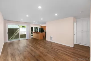 Photo #4: 230010349 Listing 