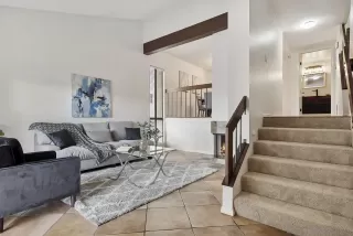 Photo #2: 230010389 Listing