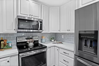 Photo #3: 230010430 Listing 