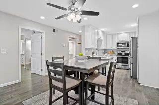 Photo #5: 230010430 Listing 