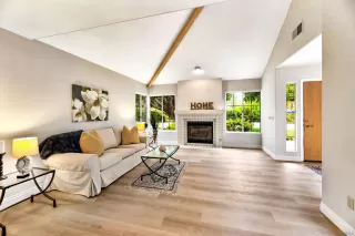 Photo #4: 230010505 Listing 