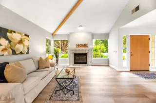 Photo #5: 230010505 Listing 