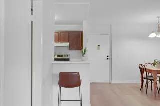 Photo #5: 230010510 Listing