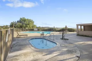 Photo #5: 230010521 Listing