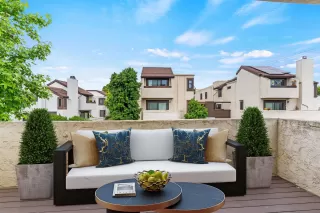 Photo #2: 230010600 Listing