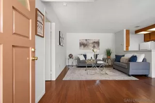 Photo #3: 230010630 Listing