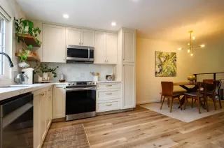 Photo #4: 230010664 Listing