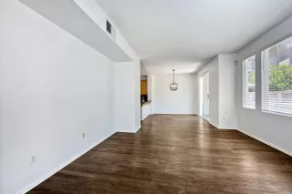 Photo #4: 230010692 Listing 