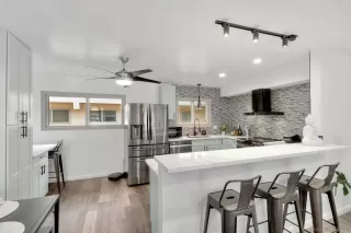 Photo #6: 230010699 Listing