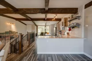 Photo #6: 230010714 Listing