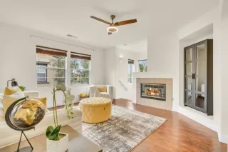 Photo #2: 230010742 Listing