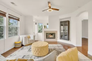 Photo #5: 230010742 Listing