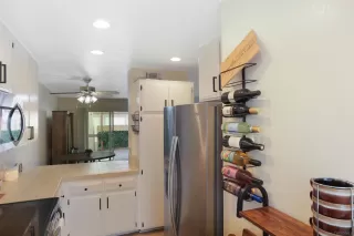 Photo #5: 230010749 Listing