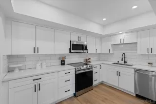 Photo #1: 230010751 Listing 