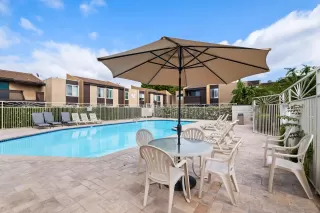 Photo #5: 230010780 Listing