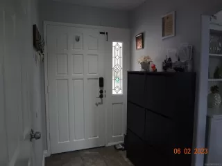 Photo #3: 230010794 Listing