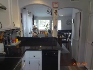 Photo #5: 230010794 Listing