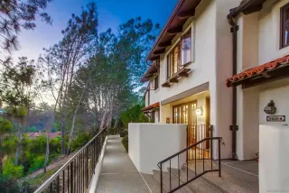 Photo #4: 230010823 Listing 