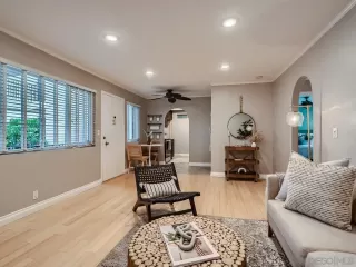 Photo #3: 230010915 Listing 