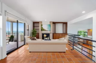 Photo #4: 230010916 Listing