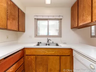 Photo #2: 230010927 Listing