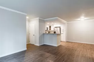 Photo #4: 230010949 Listing 