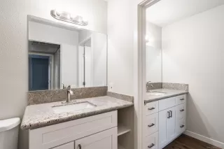 Photo #5: 230010949 Listing 