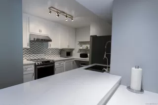 Photo #3: 230010969 Listing