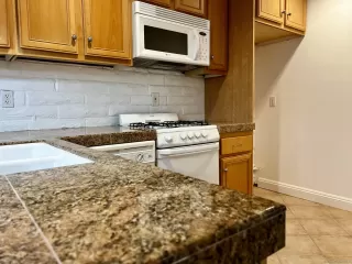 Photo #3: 230010976 Listing