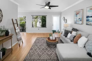 Photo #4: 230010996 Listing