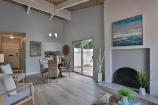 Photo #6: 230011026 Listing 