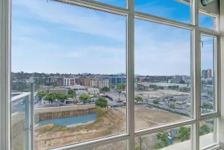 Photo #6: 230011034 Listing