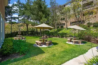 Photo #2: 230011042 Listing 