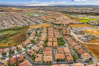 Photo #5: 230011055 Listing