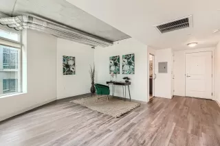 Photo #6: 230011090 Listing