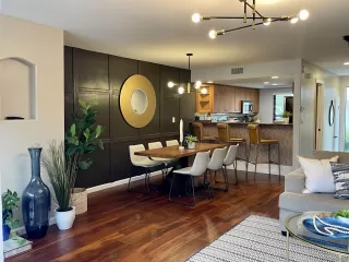 Photo #4: 230011113 Listing