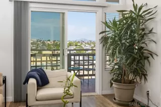 Photo #3: 230011122 Listing