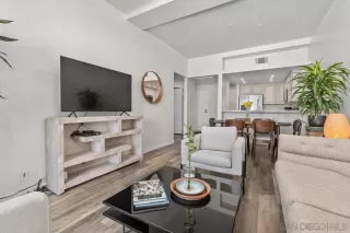 Photo #5: 230011122 Listing