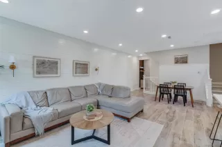 Photo #5: 230011148 Listing