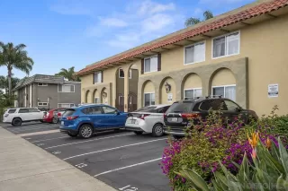 Photo #4: 230011167 Listing