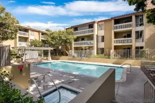 Photo #5: 230011169 Listing